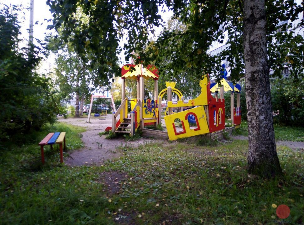Две новых детских площадки обустроят до конца сентября в Северодвинске